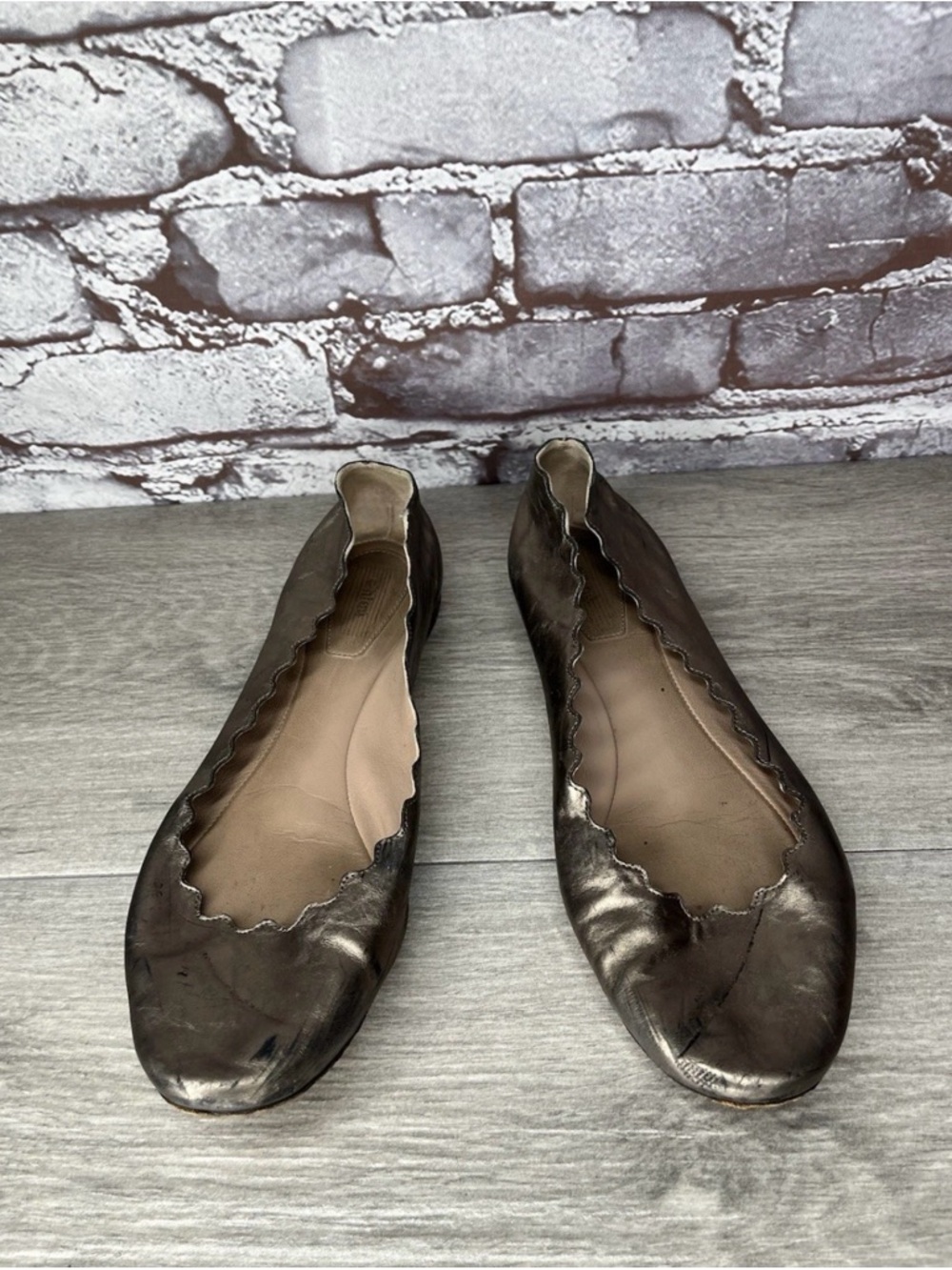 Chloe Pewter Silver Leather Scalloped Ballet Flats Shoes Women Sz 36EU/6M US
